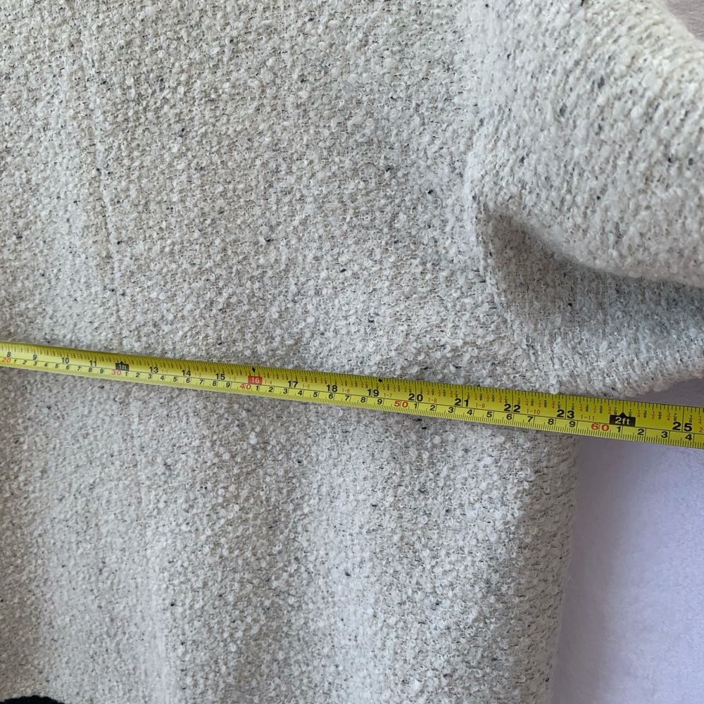 H&M V- Neck Boucle Jacket - Picture 10 of 10